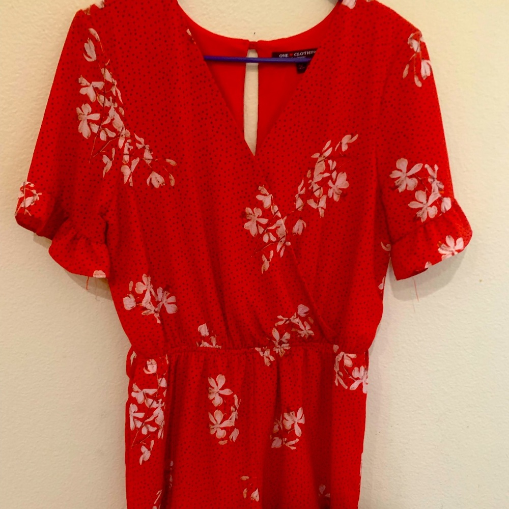 One Clothing Floral Romper sz M
